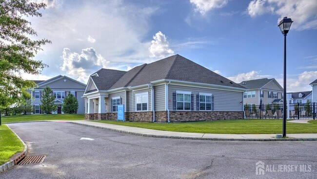 Building Photo - 1 Larkspur Ln