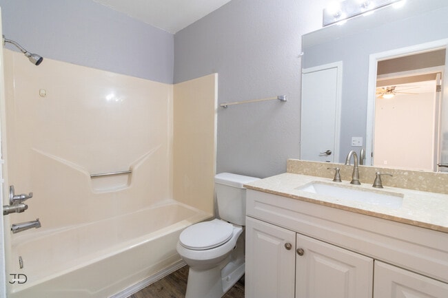 Building Photo - 4110 Faith Rd