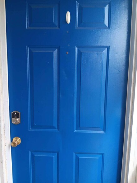 Building Photo - 103 Sandstone Ct