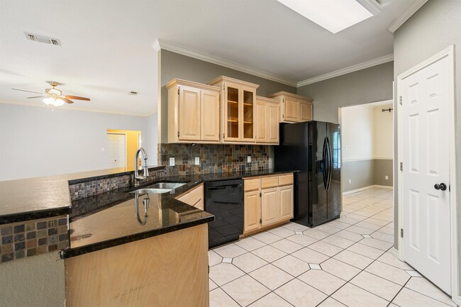 Building Photo - 117 White Feather Trail
