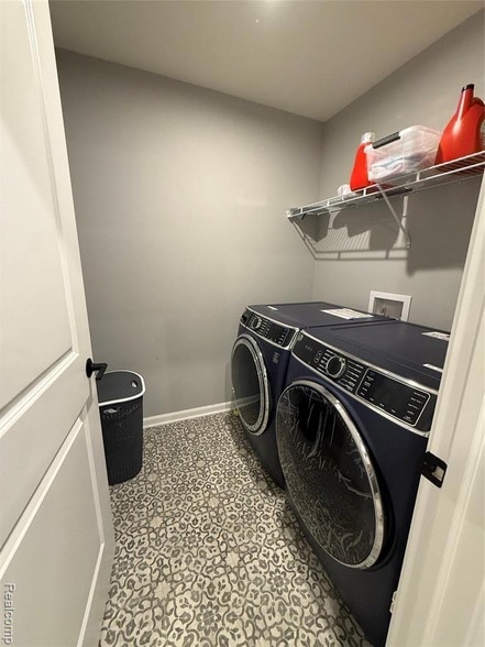 Building Photo - 4811 Broomfield Wy