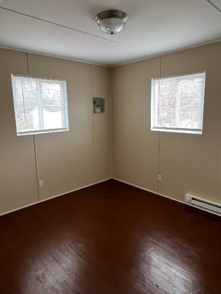 Building Photo - 1299 Vernon Pl