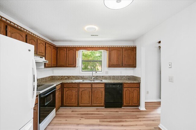 Building Photo - 1607 Burnley Dr