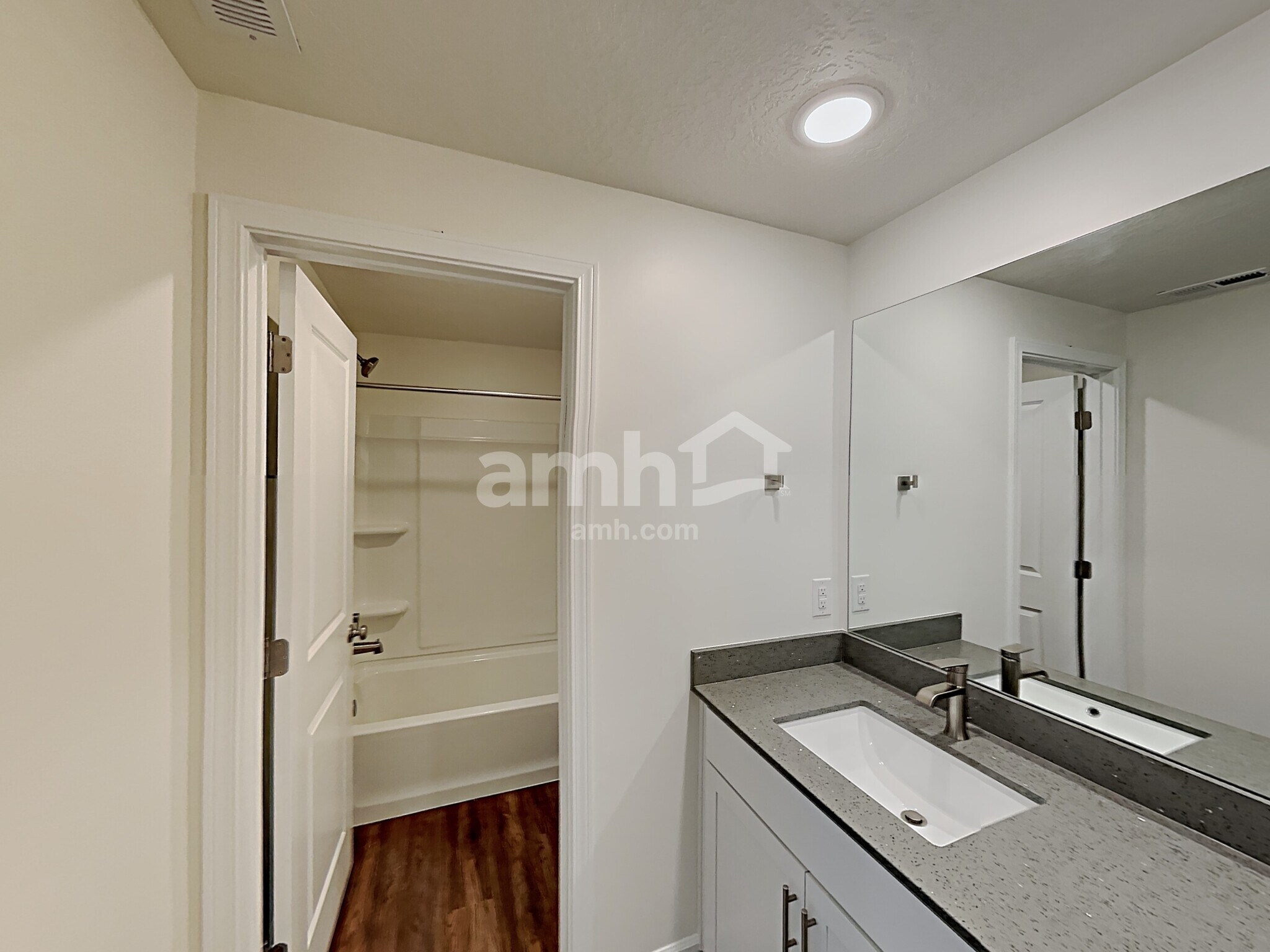 Building Photo - 1287 N Wagon Wy