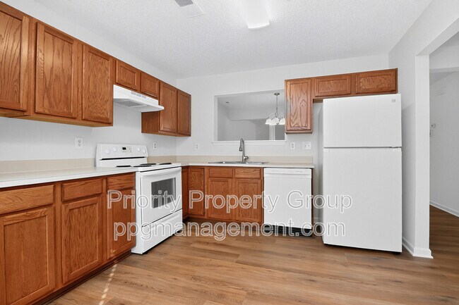 Building Photo - 3204 Barons Court Rd