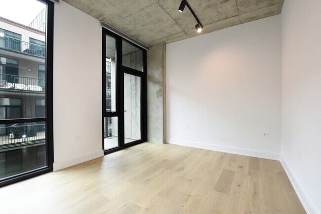 Building Photo - 111 S Peoria St