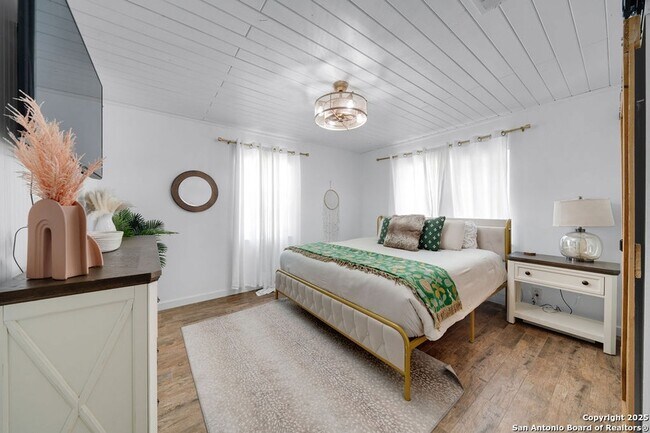 Building Photo - 690 Windrush