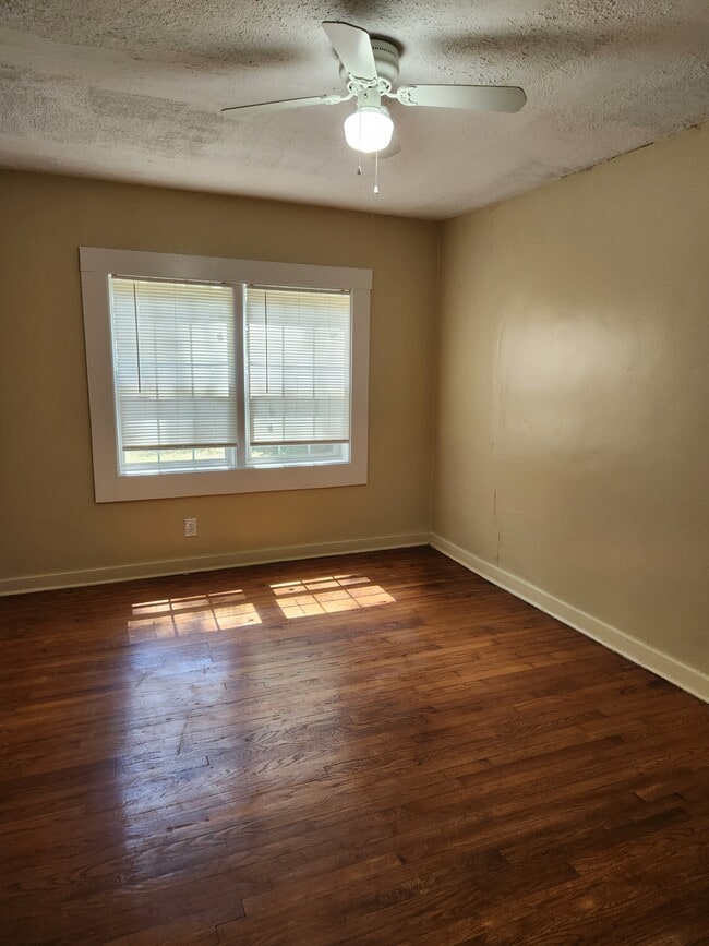 Building Photo - 611 Choctaw Rd