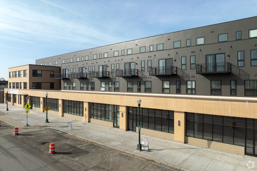 Building Photo - Kenosha Uptown Lofts