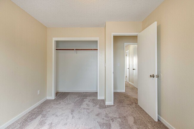 Building Photo - 3521 Akeby Dr
