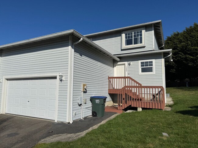 Building Photo - BH T 1335