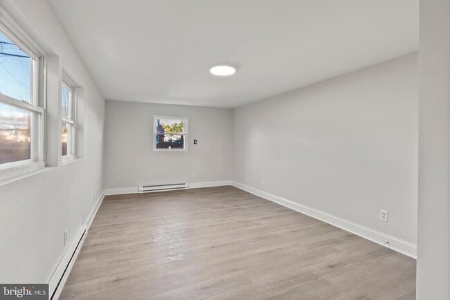 Building Photo - 8604 Chestnut Oak Rd