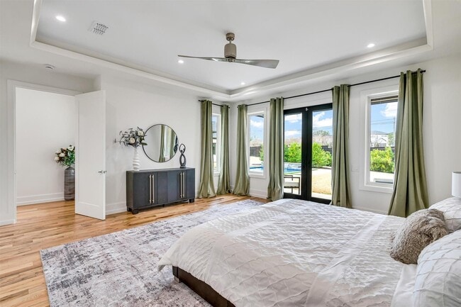 Building Photo - 7533 Royal Pl