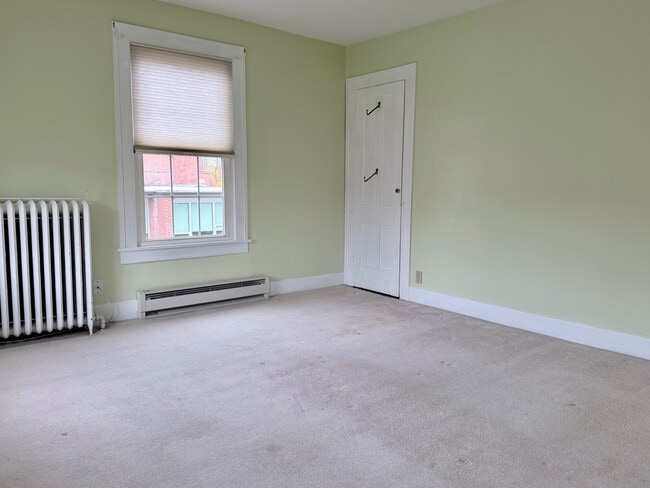 Building Photo - 29 Freestone Ave