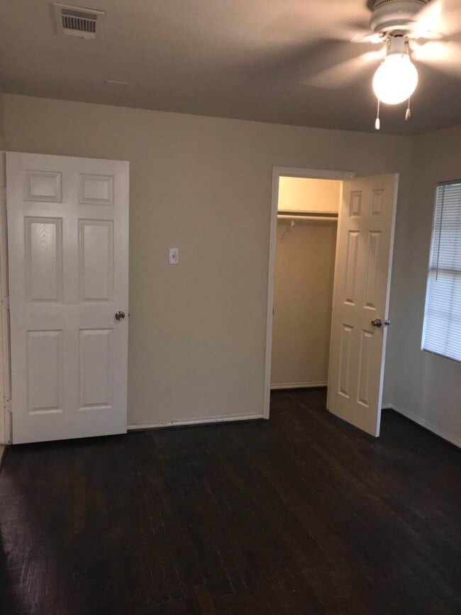 Building Photo - Beautiful 3 Bedroom in Garland!