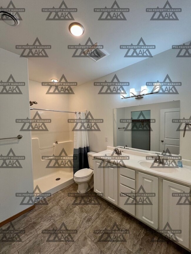 Building Photo - Spacious & Dog-Friendly 3BD/2BA Home with ...