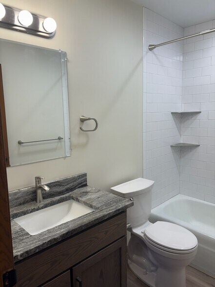 Building Photo - 1812 2nd St