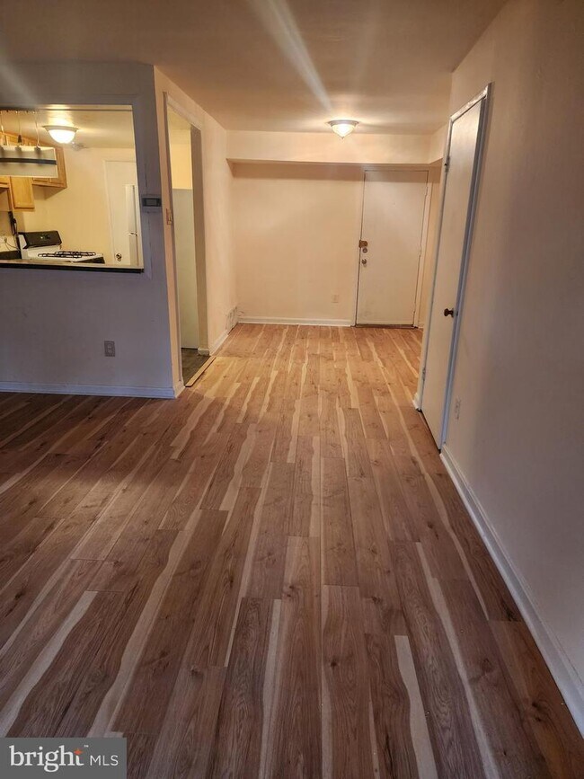 Building Photo - 7155 Donnell Pl