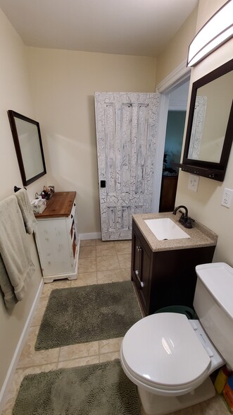 Bathroom - Chest and Mirror can stay or go - 11 Riverside Avenue