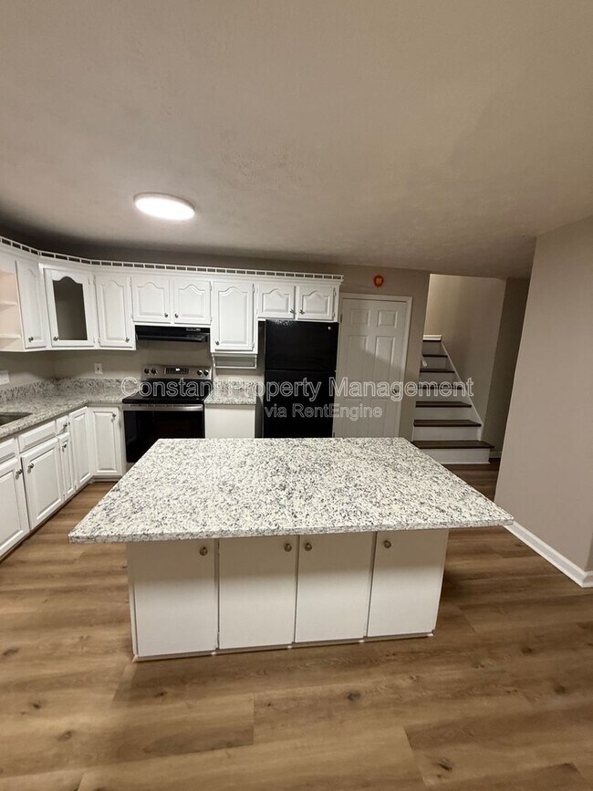 Building Photo - 2632 Coral Way