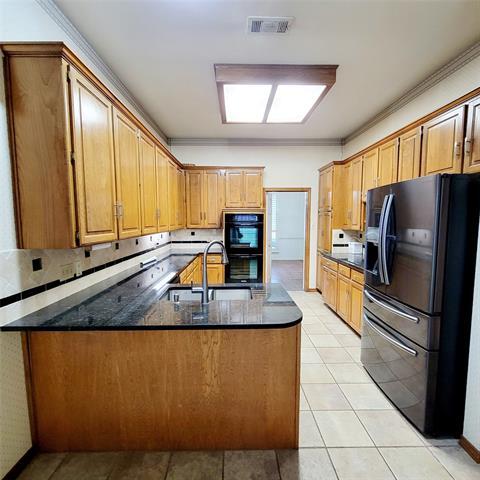 Building Photo - 1017 McCoy Dr
