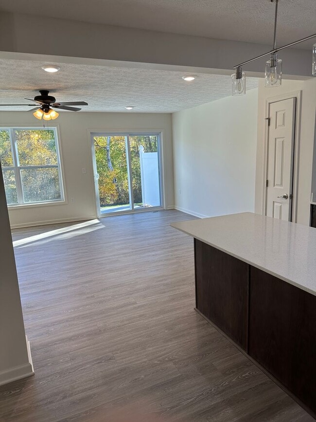 Building Photo - 1511 Red Fern Dr