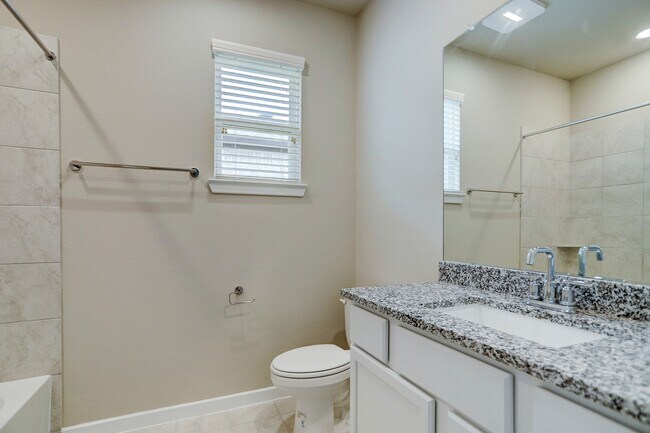 Building Photo - 1239 Raburn Run Ln