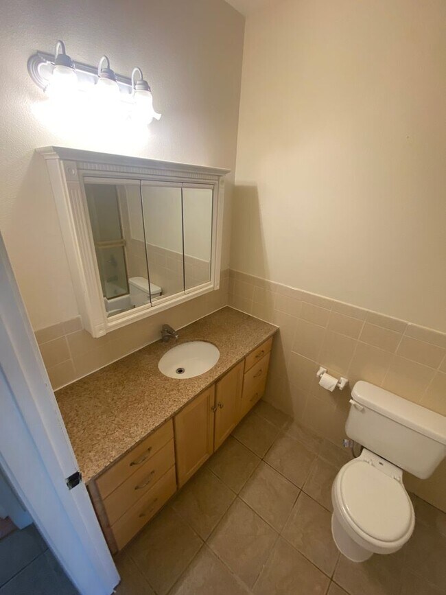 Building Photo - Advent - Three Bedroom House W/ Two Car Ga...