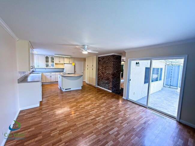 Building Photo - 5331 Rimwood Dr