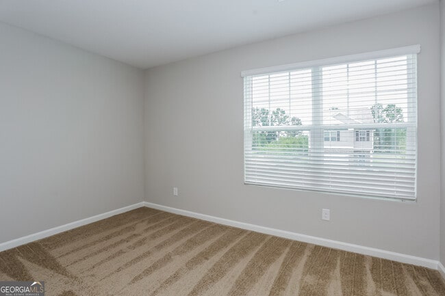 Building Photo - 522 Firethorn Ct