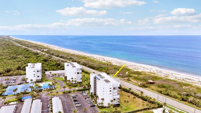 Building Photo - 5151 N Hwy A1A