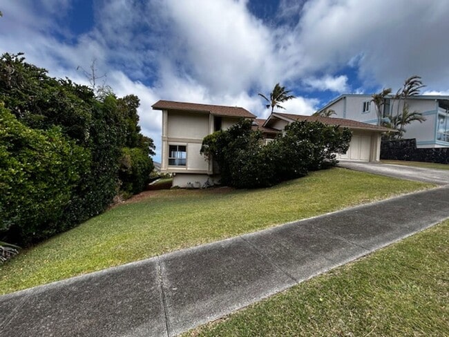 Building Photo - Available now -Mariner's Ridge 4 bedroom /...