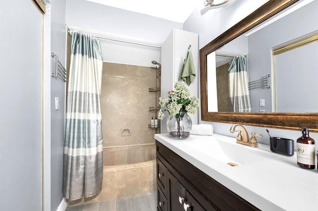 Building Photo - 9355 SW 8th St