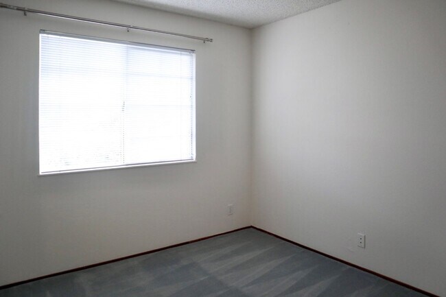 Building Photo - Beautiful Single Family Home in Niles Dist...