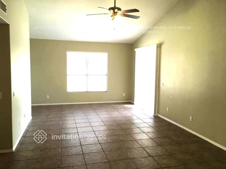 Building Photo - 9733 W Tonopah Dr