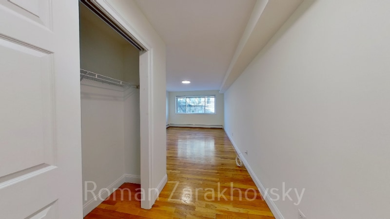 Building Photo - 8 Griggs St