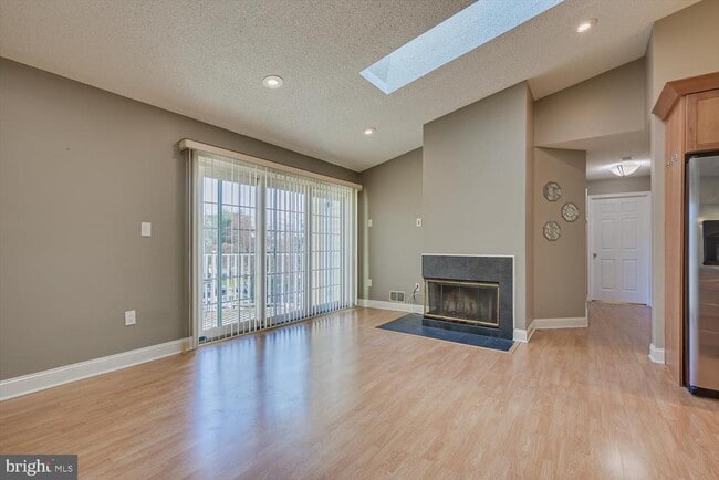Building Photo - 268 Kempsey Dr