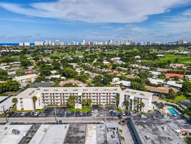 Building Photo - 4501 NE 21st Ave