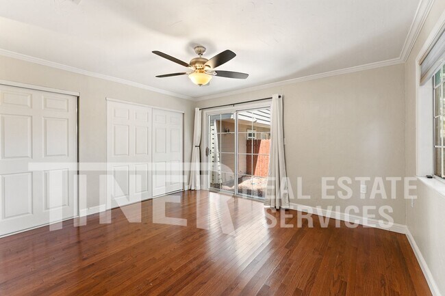 Building Photo - 705 Orange Grove Way