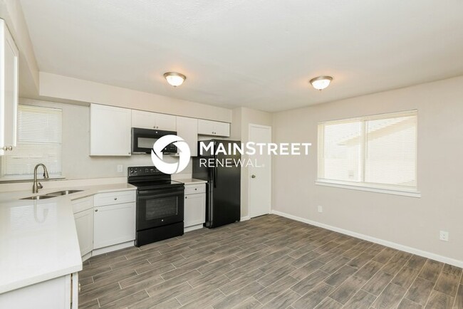 Building Photo - 2606 Shenandoah Dr