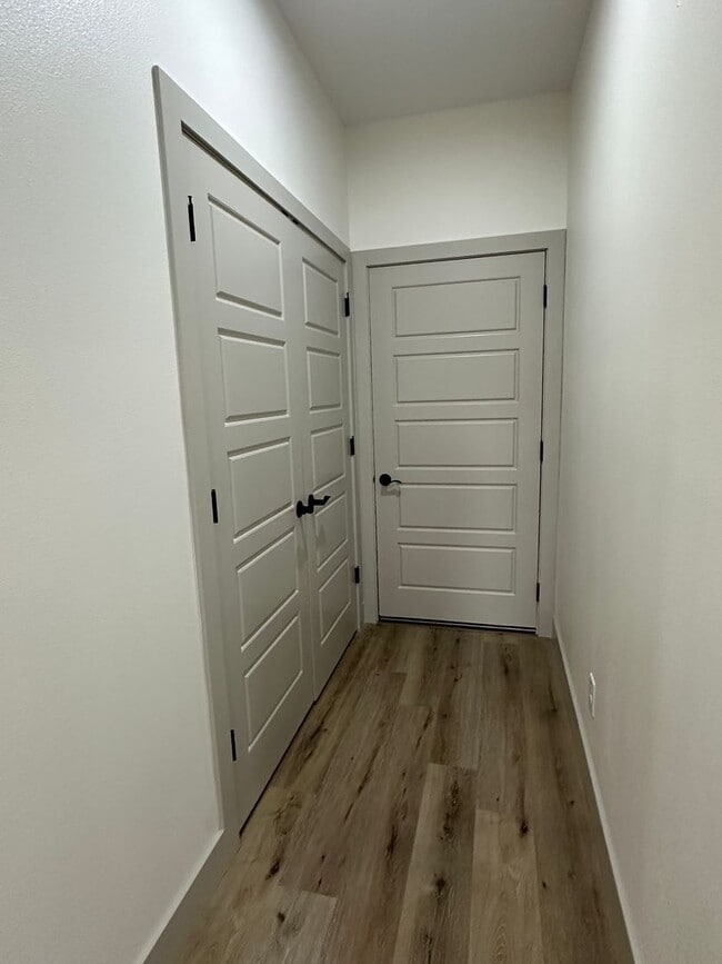 Building Photo - BRAND NEW 4 BED 3 BATH in WAYNESVILLE