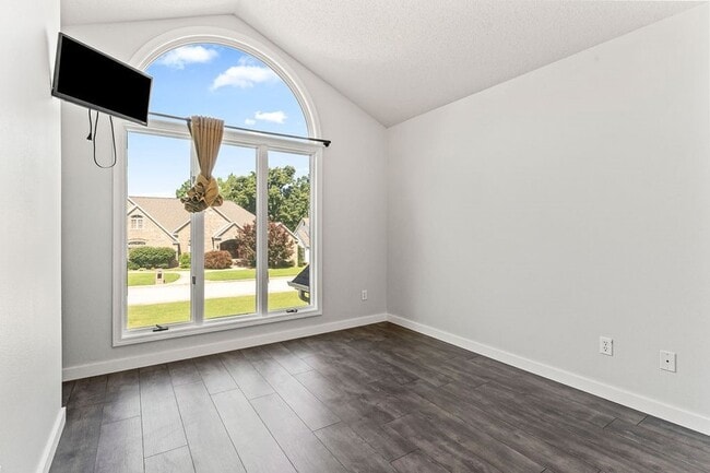 Building Photo - 47 Stonehenge Dr