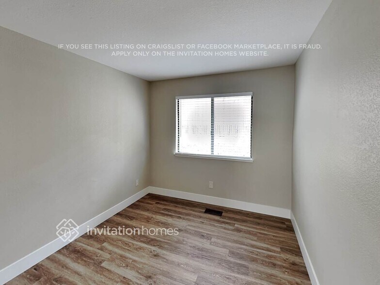 Building Photo - 449 Topsail Dr