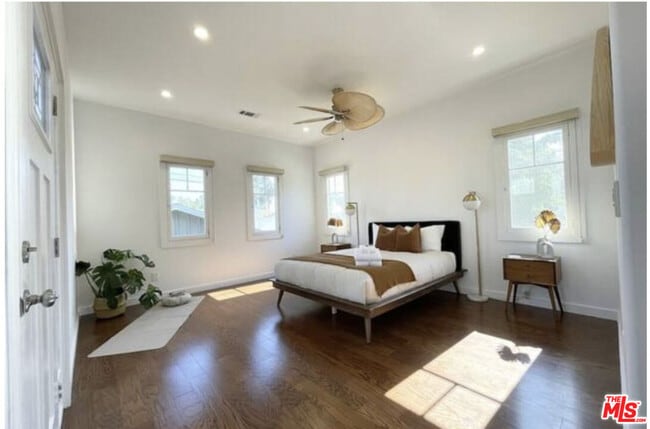 Building Photo - 3218 W 27th St