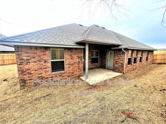 Building Photo - 500 NW 176th St
