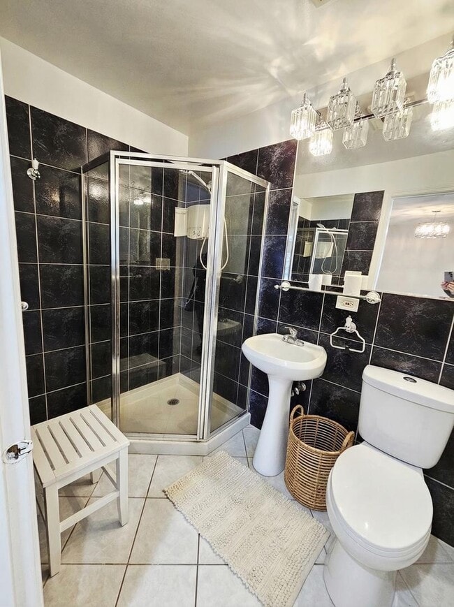 Building Photo - 1550 Sandpebble Dr