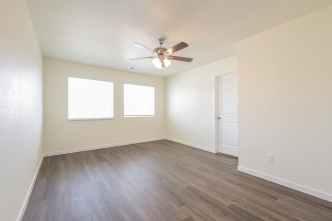 Building Photo - 13461 Oneida Ln