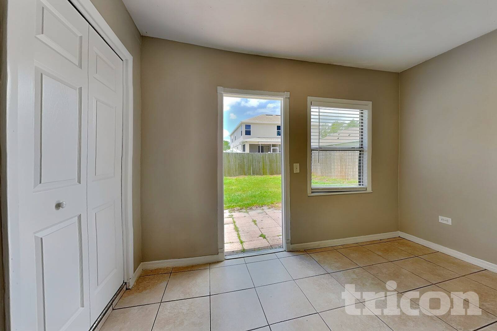 Building Photo - 13344 Laraway Dr
