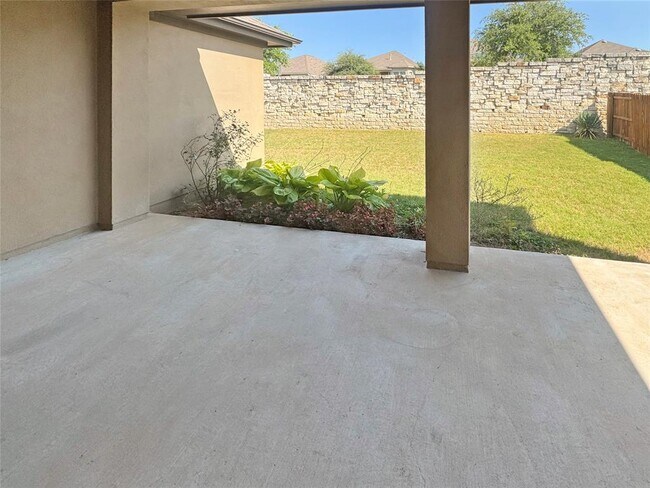 Building Photo - 14312 Senia Bend