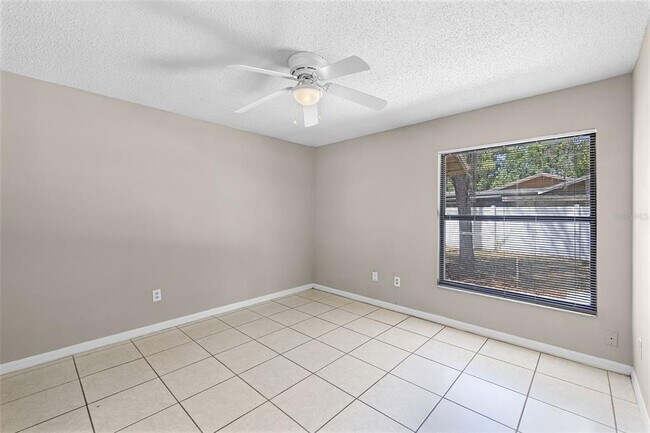 Building Photo - 2530 Kamnic Ct